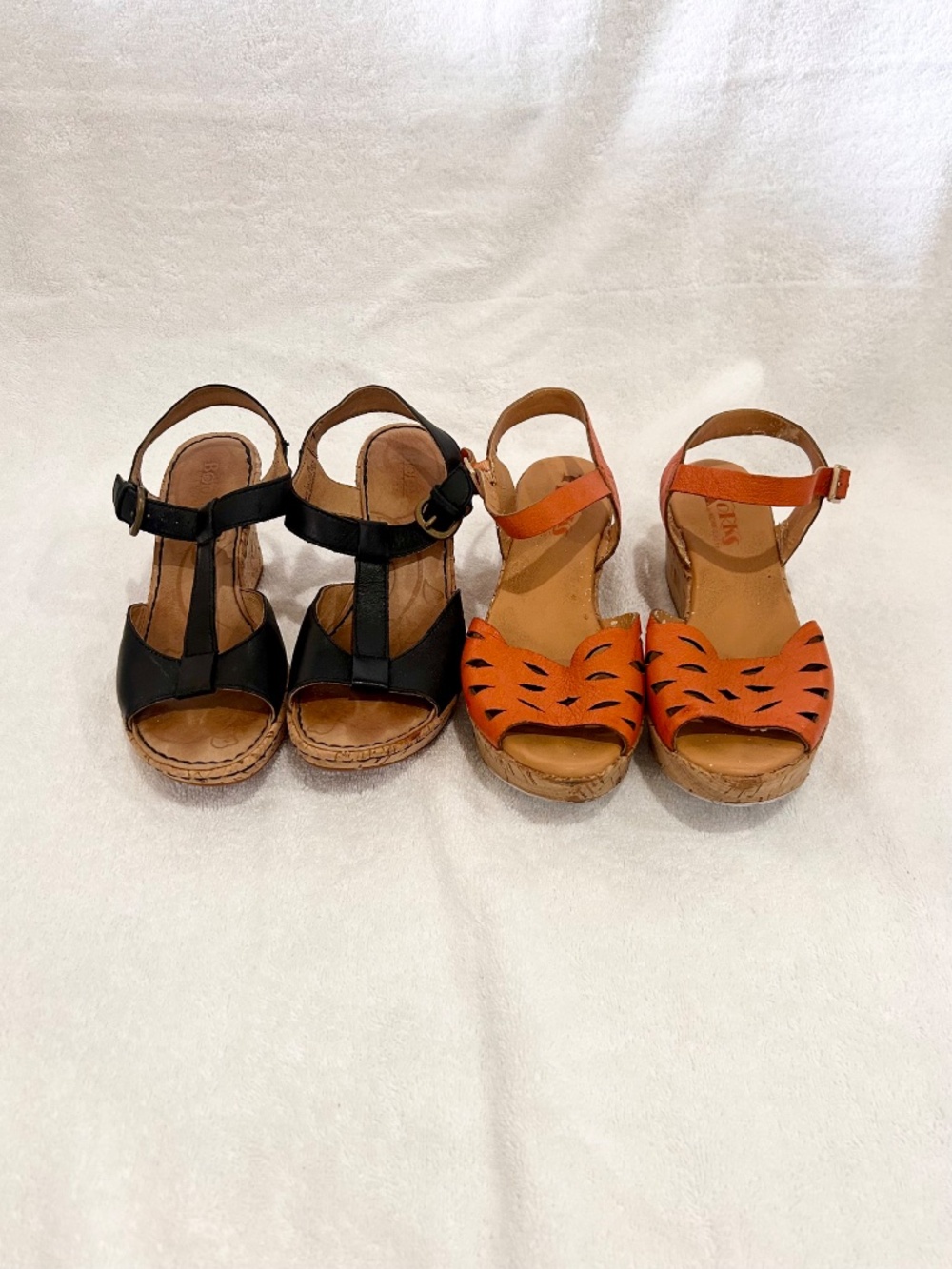 Born Black T-Strap Wedge and Korks Orange Sandals Lot of 2 Sandals - Picture 3 of 8